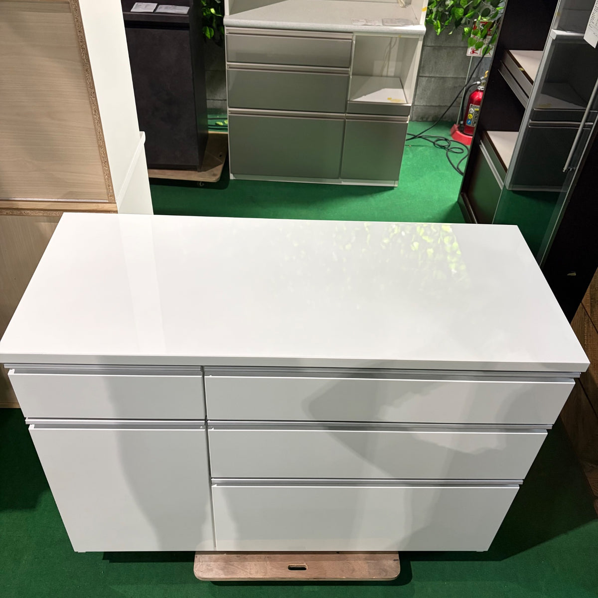 中古 食器棚 カウンタータイプ ホワイト