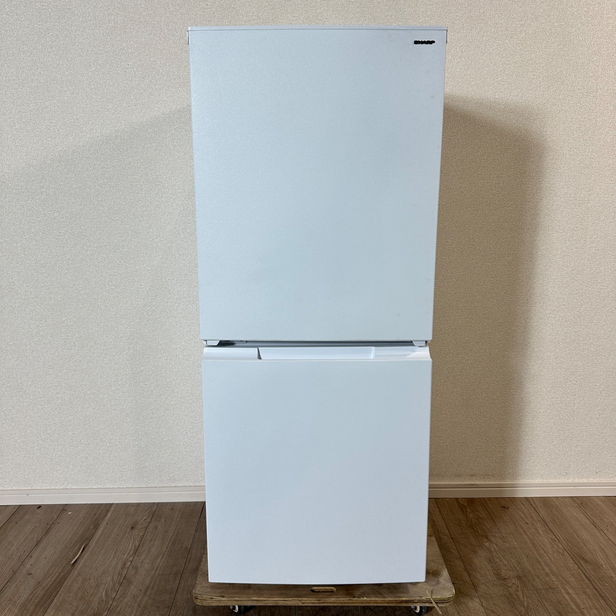 中古 冷蔵庫 SHARP SJ-15E4 152L 2025年製 写真2