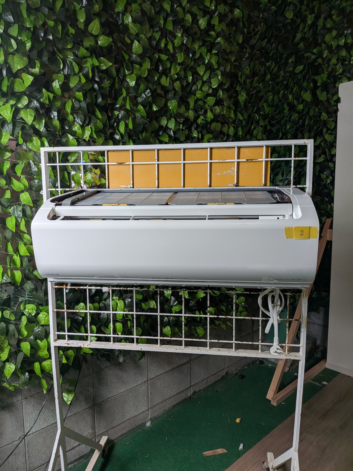 中古 エアコン HITACHI RAS-JT56M2E1 18畳 2022年製 写真2