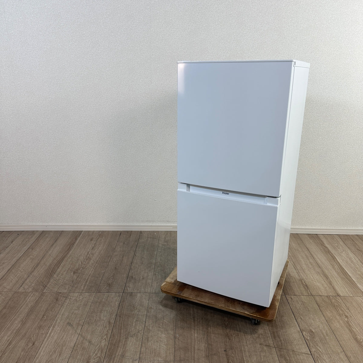 中古 冷蔵庫 Haier JR-NF121B 121L 2023年製 写真1