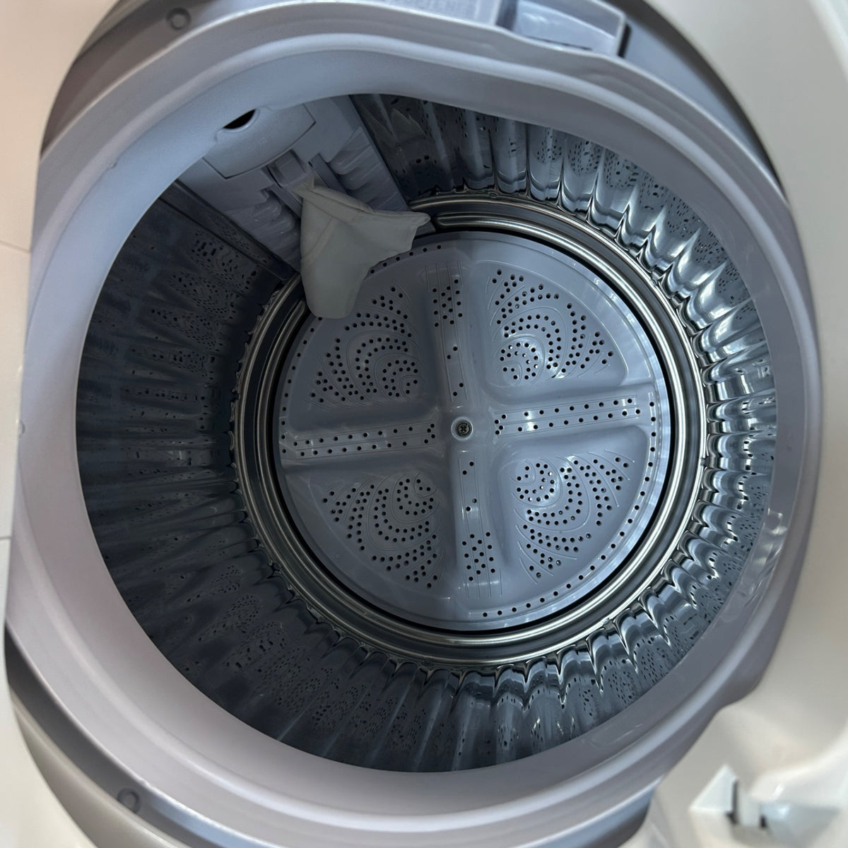 中古 縦型洗濯機 SHARP ES-GE7F 7kg 2022年製