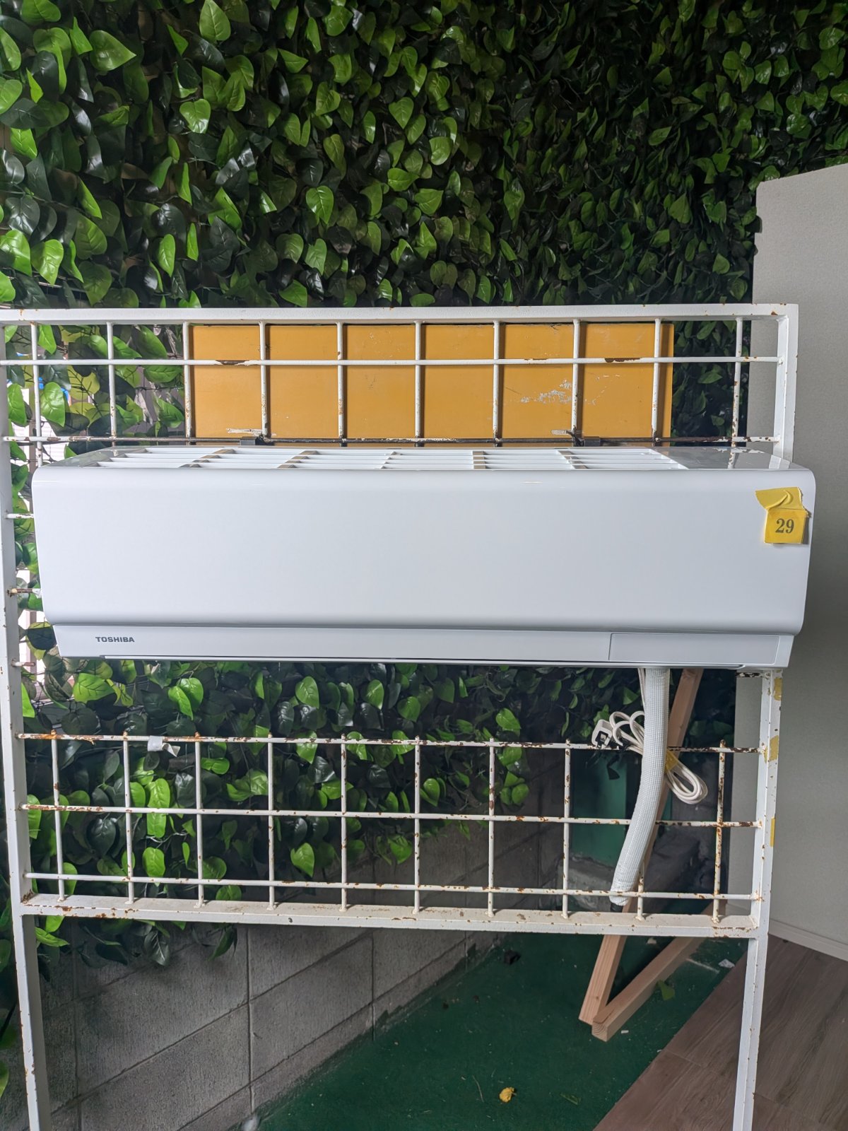 中古 エアコン TOSHIBA RAS-2815TM 10畳 2025年製
