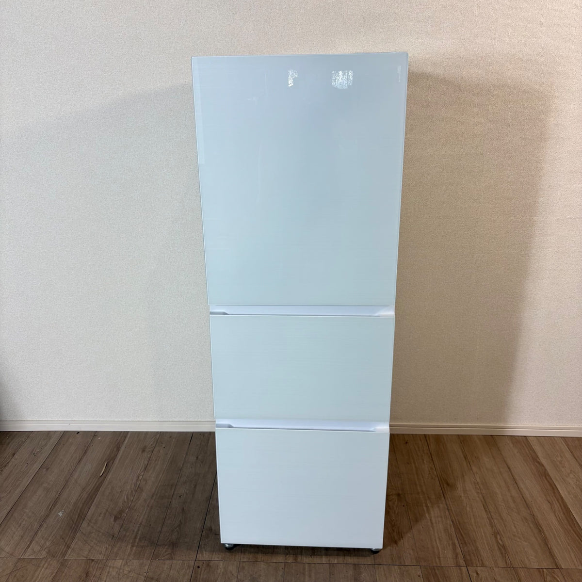 中古 冷蔵庫 Hisense HR-G28E3W 283L 2023年製 写真2