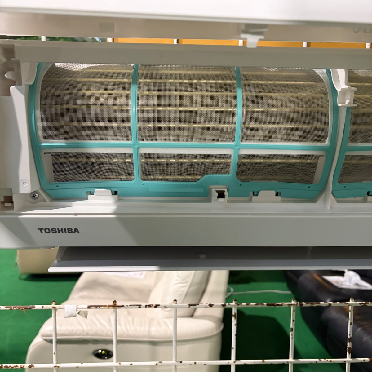 中古 エアコン TOSHIBA RAS-U361M 12畳 2025年製