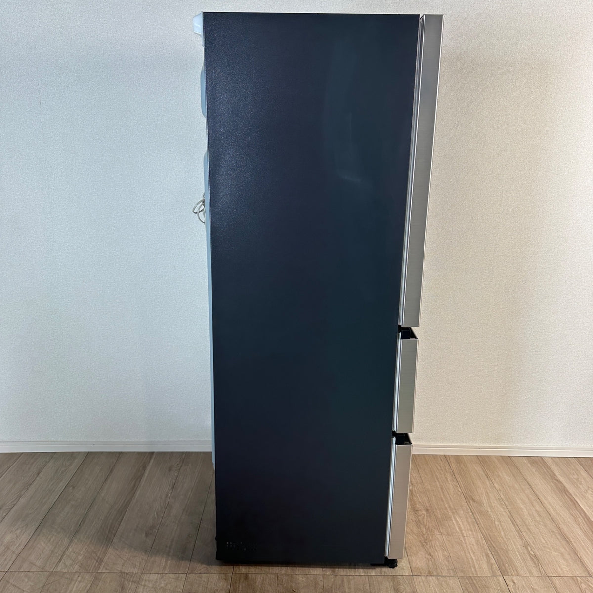 中古 冷蔵庫 HITACHI R-V32TV 315L 2024年製 写真4
