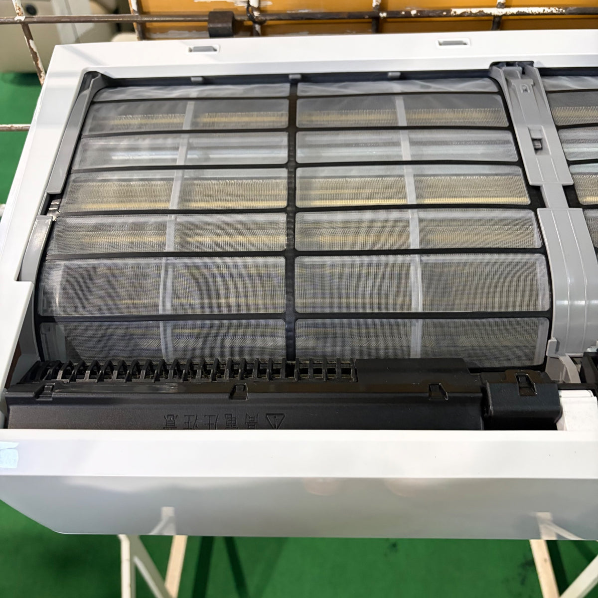 中古 エアコン TOSHIBA RAS-U401DX 14畳 2025年製