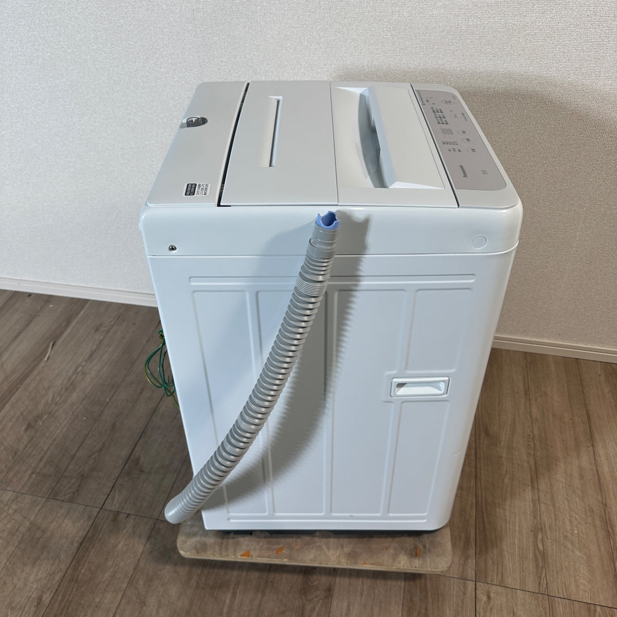 中古 縦型洗濯機 Panasonic NA-F5B2 5kg 2024年製
