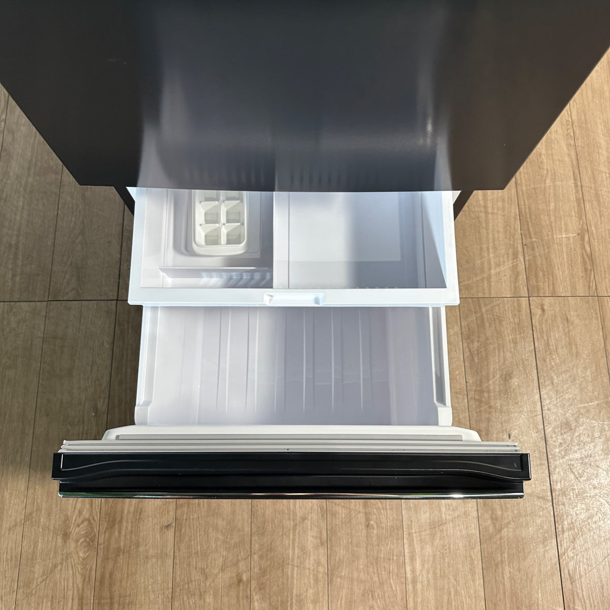 中古 冷蔵庫 Haier JR-CV34B 335L 2024年製 写真9