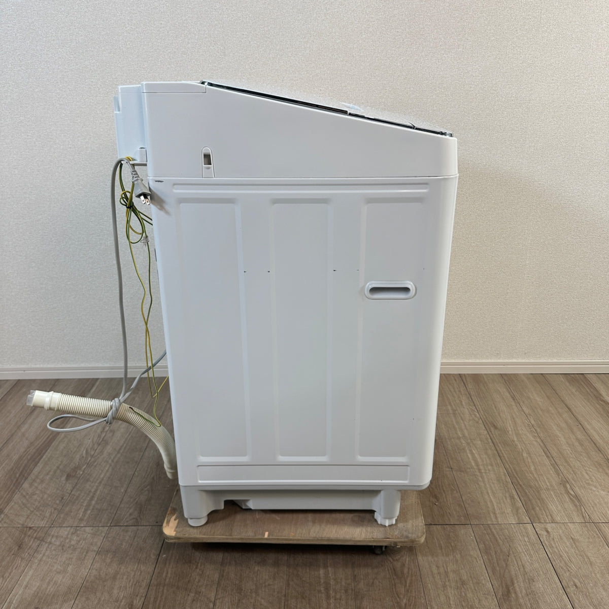 中古 縦型洗濯機 TOSHIBA AW-10DP1 10kg 2022年製
