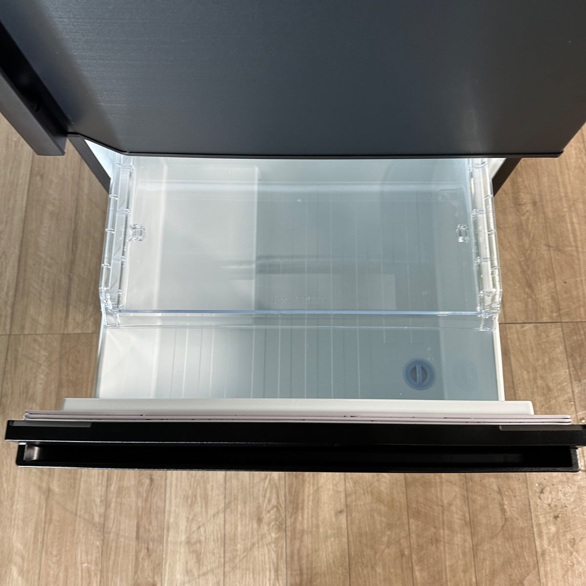 中古 冷蔵庫 TOSHIBA GR-V33SC 326L 2024年製 写真9