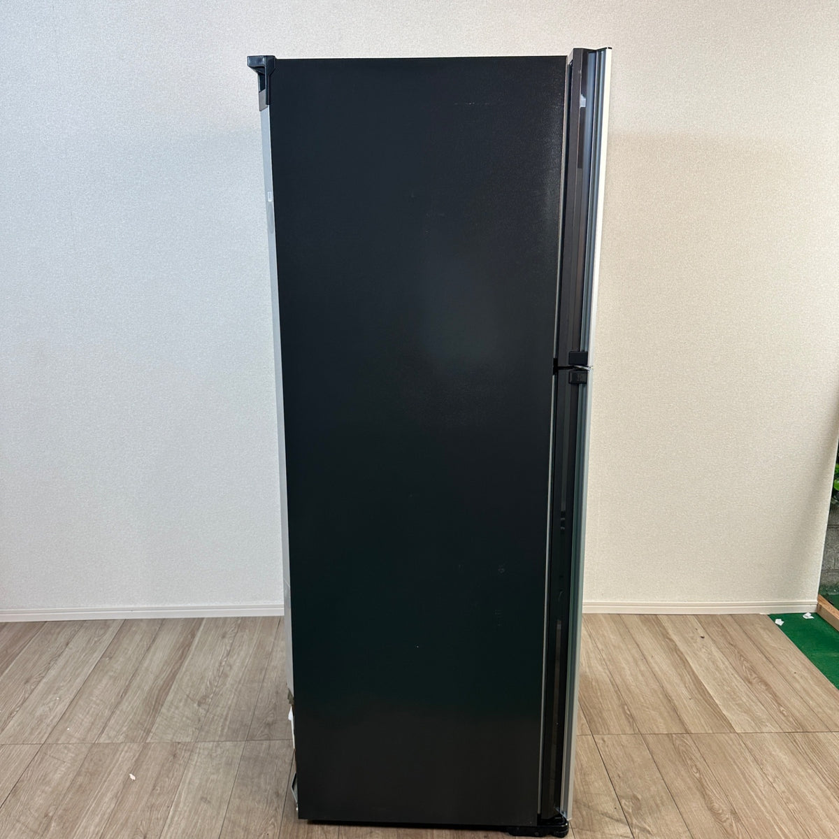 中古 冷蔵庫 SHARP SJ-60H 600L 2021年製 写真5