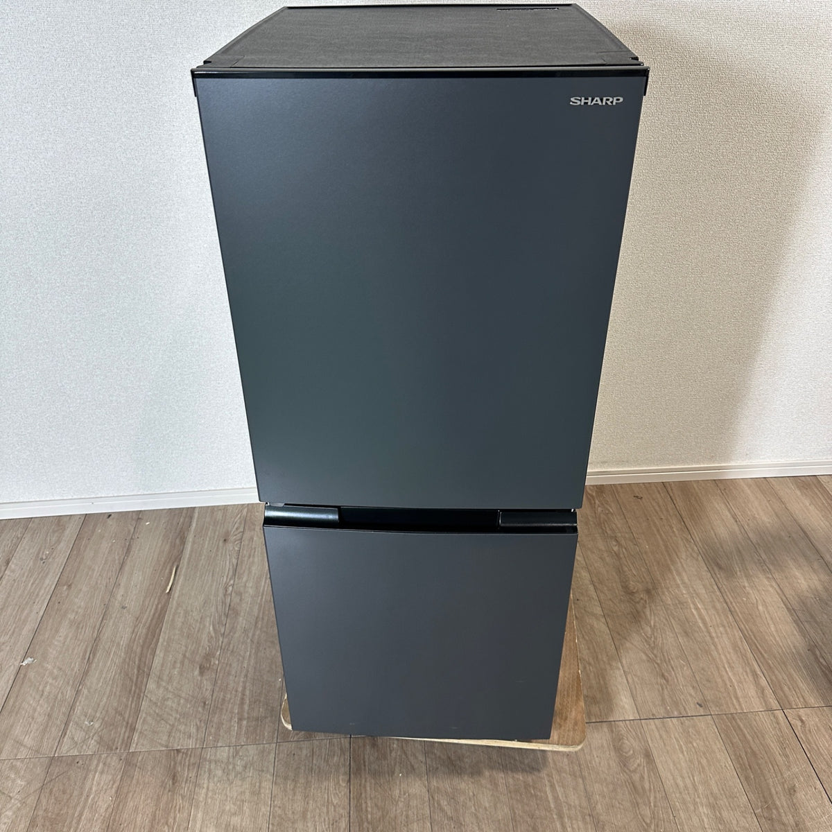 中古 冷蔵庫 SHARP SJ-D15K 152L 2024年製 写真2