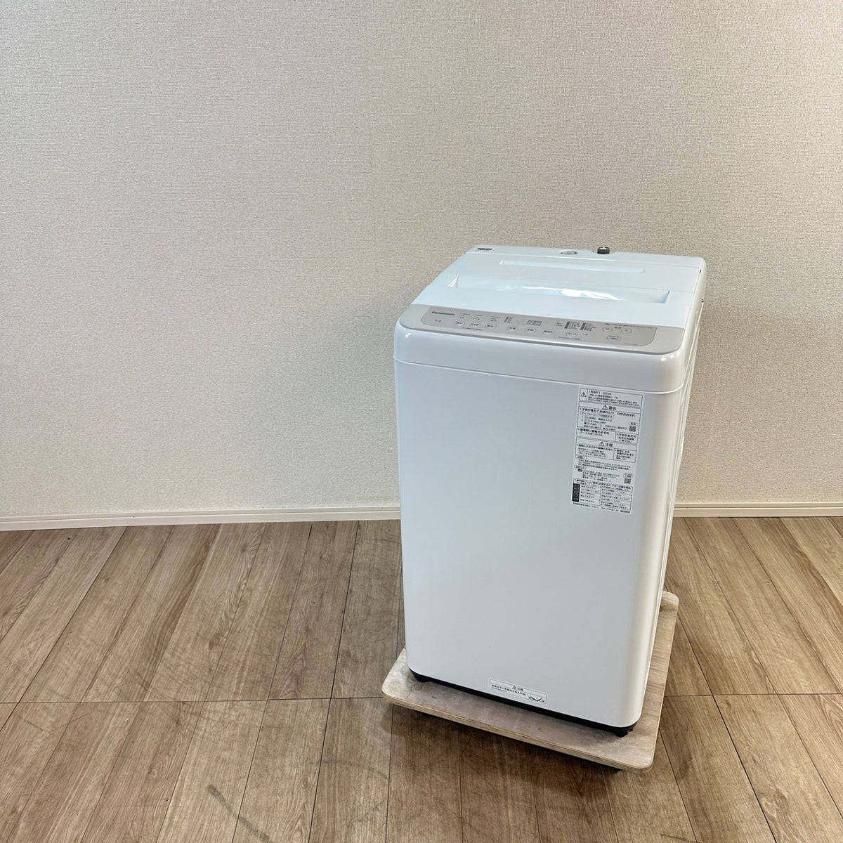 中古 縦型洗濯機 Panasonic NA-F7PB1 7kg 2023年製 写真1