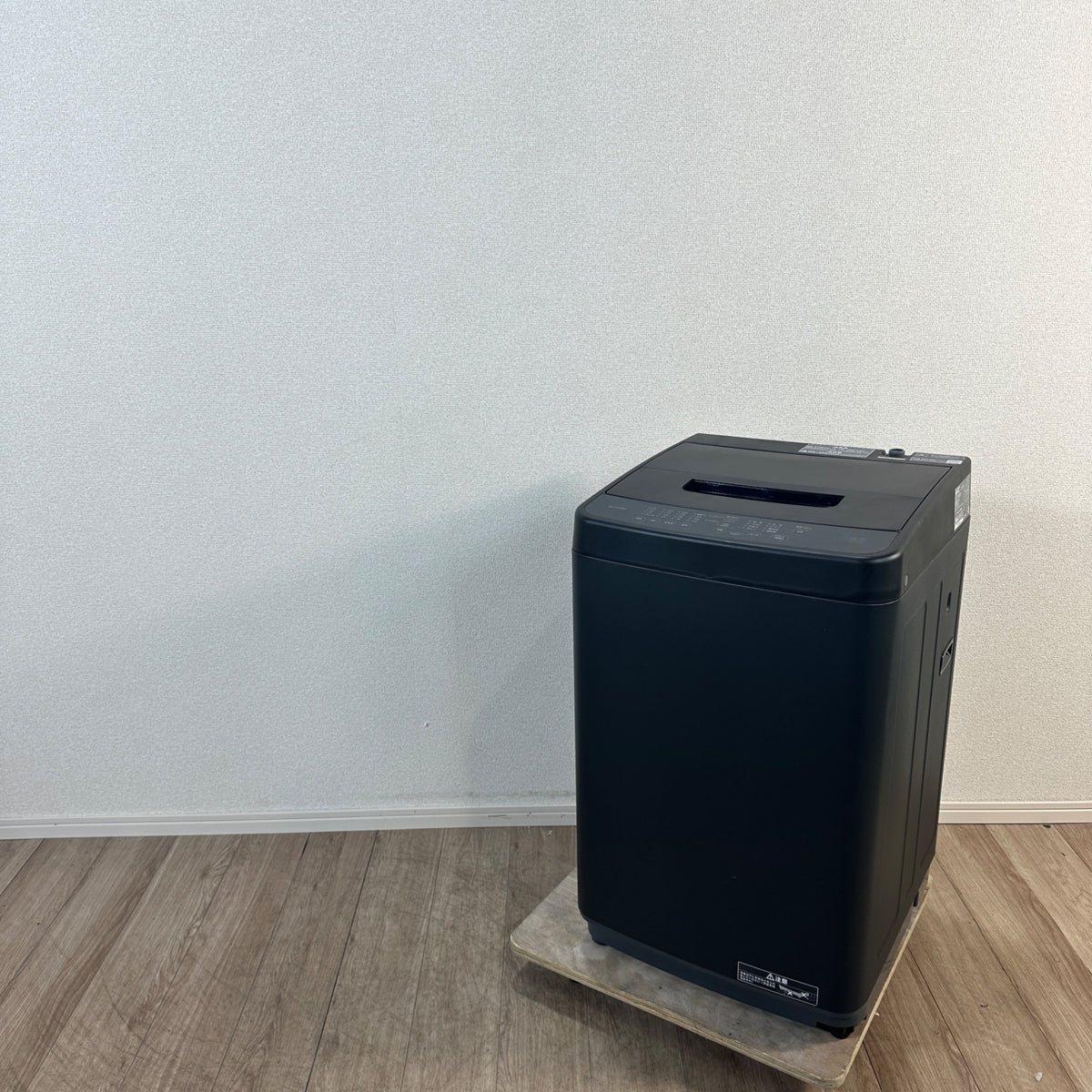 中古 縦型洗濯機 IRIS OHYAMA IAW-T504 5kg 2024年製 写真1