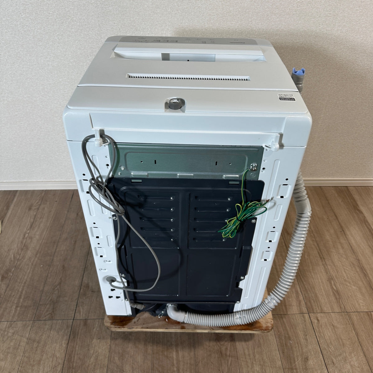 中古 縦型洗濯機 Panasonic NA-F5B1 5kg 2023年製 写真5