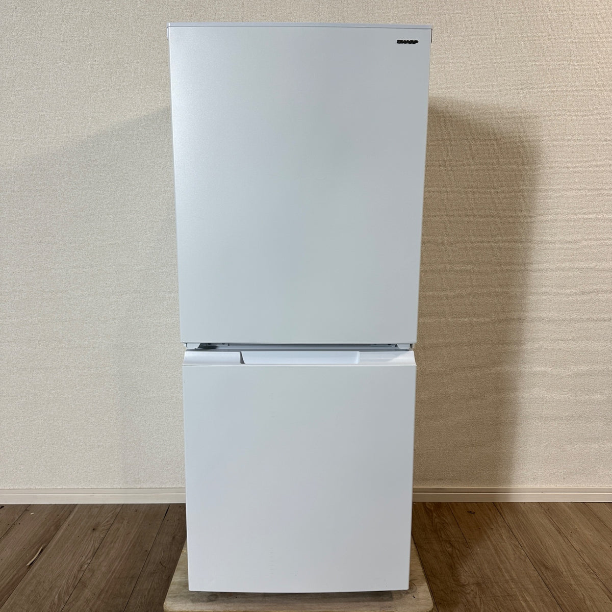中古 冷蔵庫 SHARP SJ-D15P 152L 2025年製 写真1