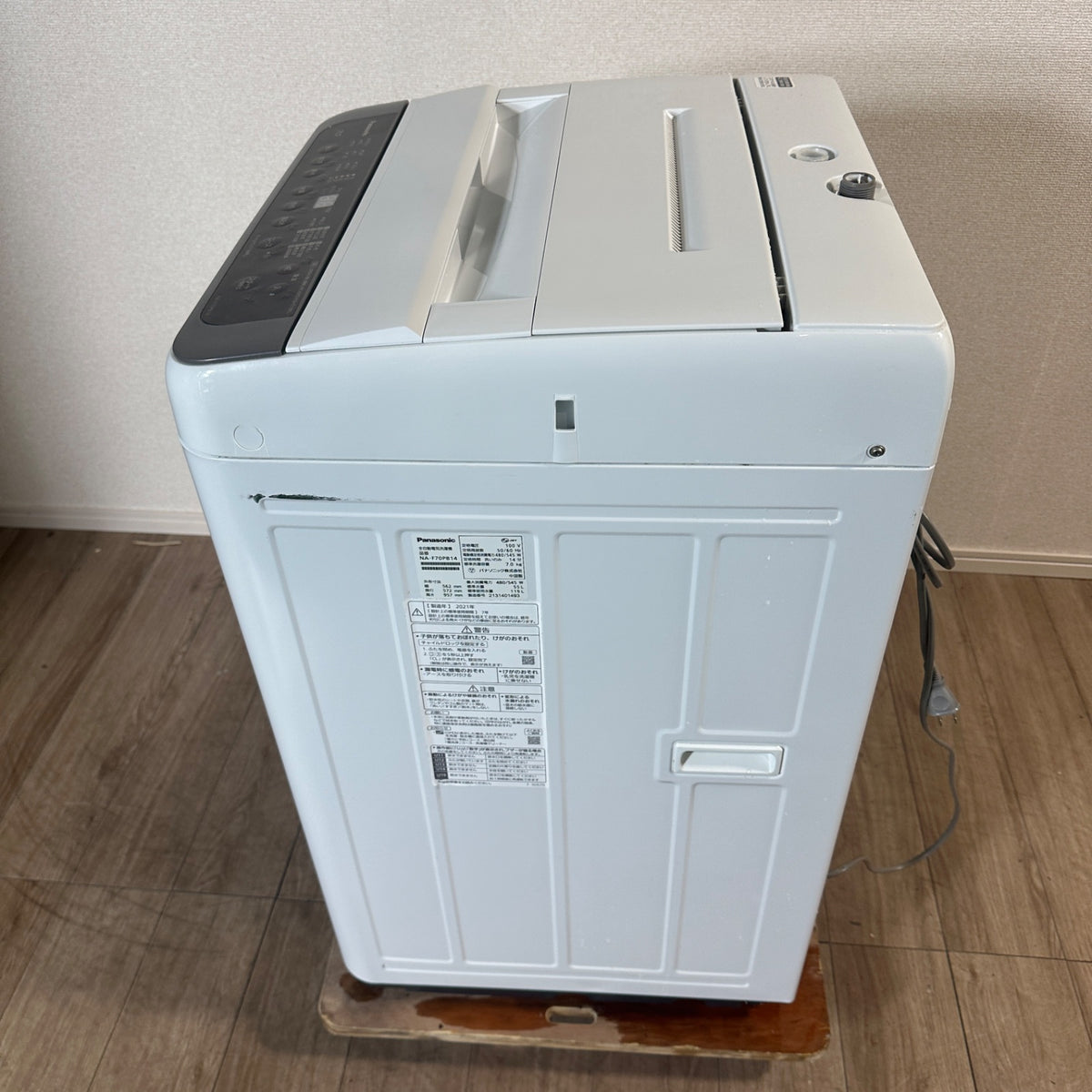 中古 縦型洗濯機 Panasonic NA-F70PB14 7kg 2021年製 写真3