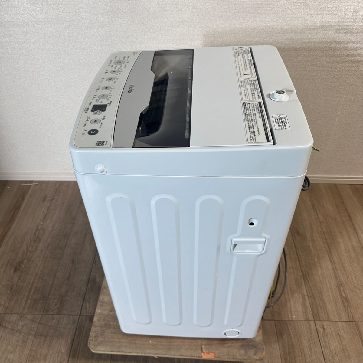 中古 縦型洗濯機 Haier JW-HS55C 5kg 2023年製 写真3