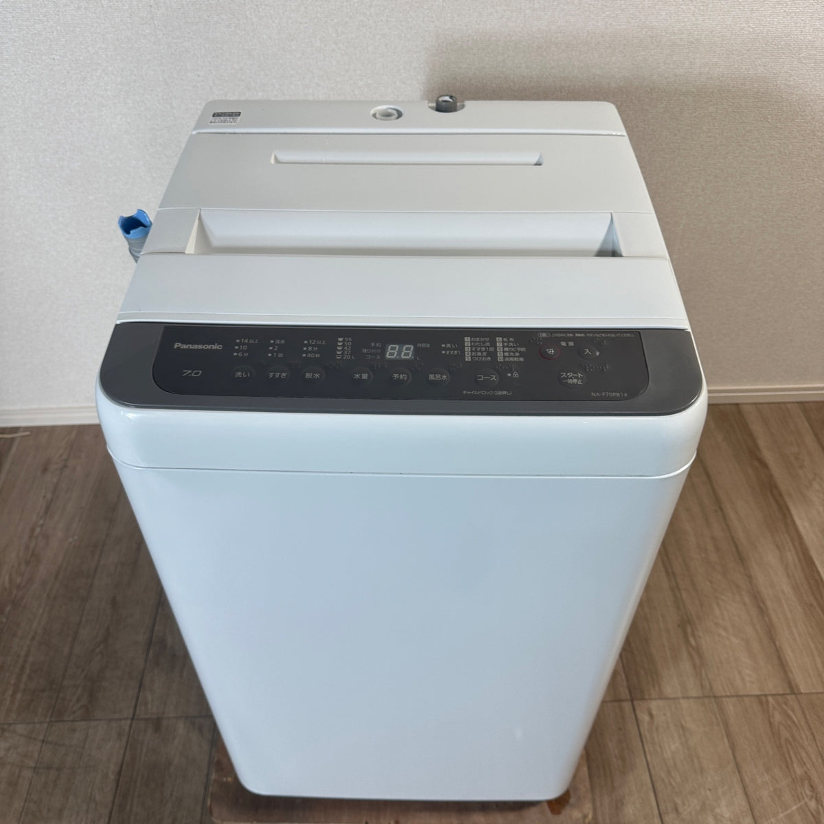 中古 縦型洗濯機 Panasonic NA-F70PB14 7kg 2021年製 写真2