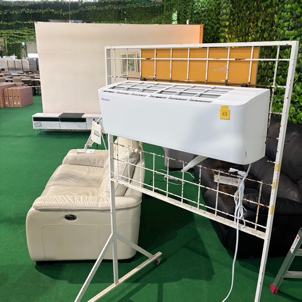 中古 エアコン Hisense HA-J28H 10畳 2025年製 写真1