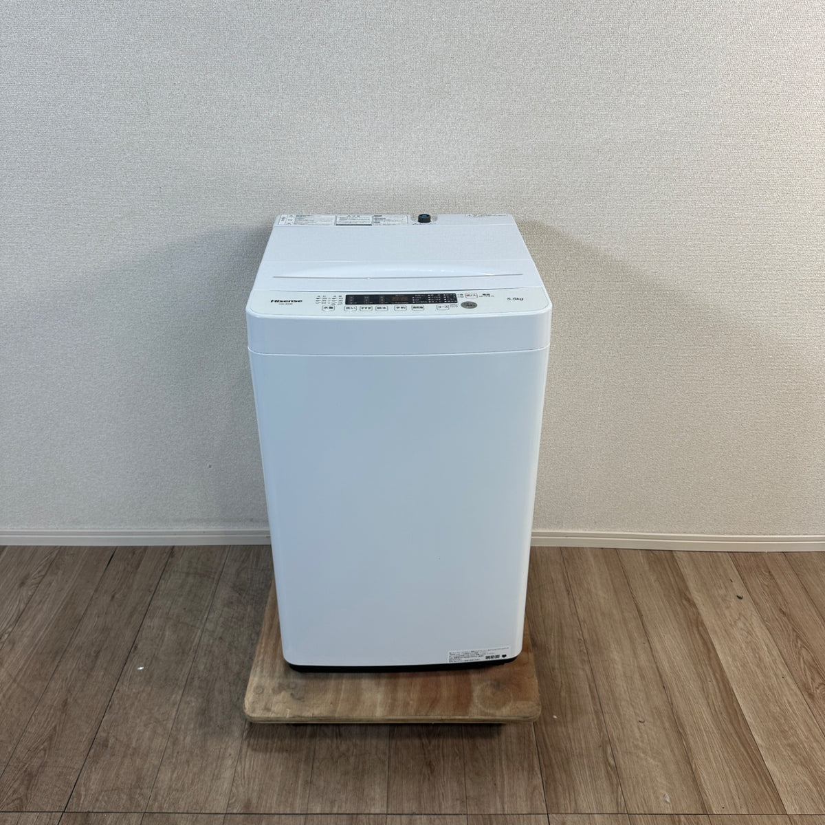 中古 縦型洗濯機 Hisense HW-K55E 5kg 2024年製 写真2