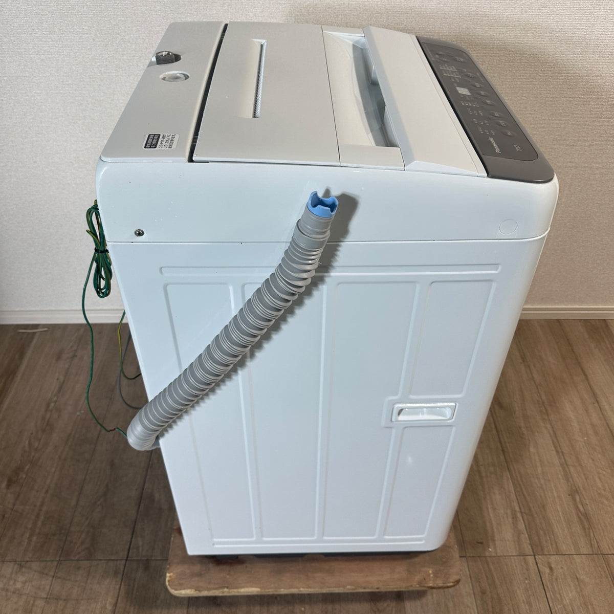 中古 縦型洗濯機 Panasonic NA-F70PB14 7kg 2021年製 写真4