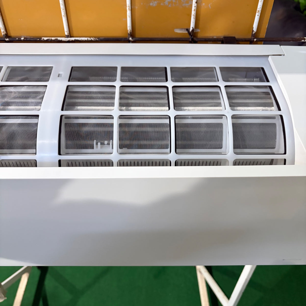 中古 エアコン Panasonic CS-225DEXE5 6畳 2025年製