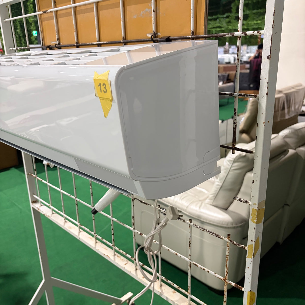 中古 エアコン TOSHIBA RAS-U221M 6畳 2025年製