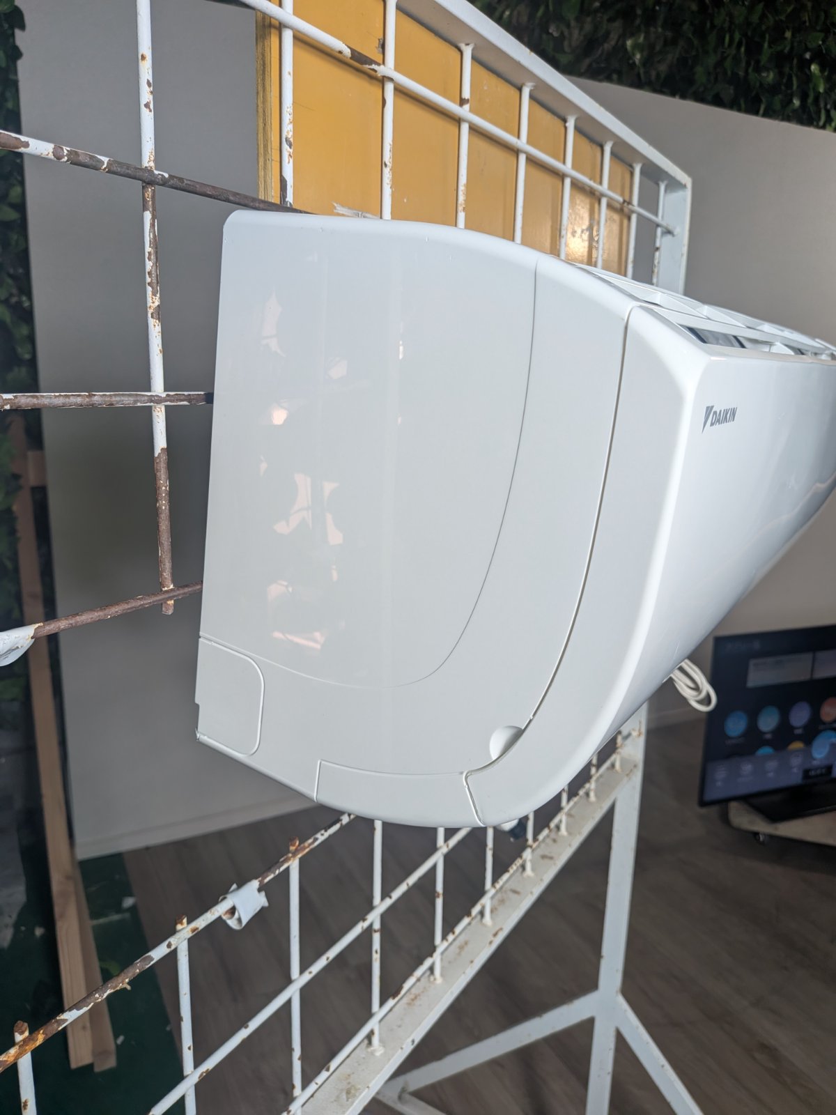 中古 エアコン DAIKIN AN22ZES 6畳 2022年製