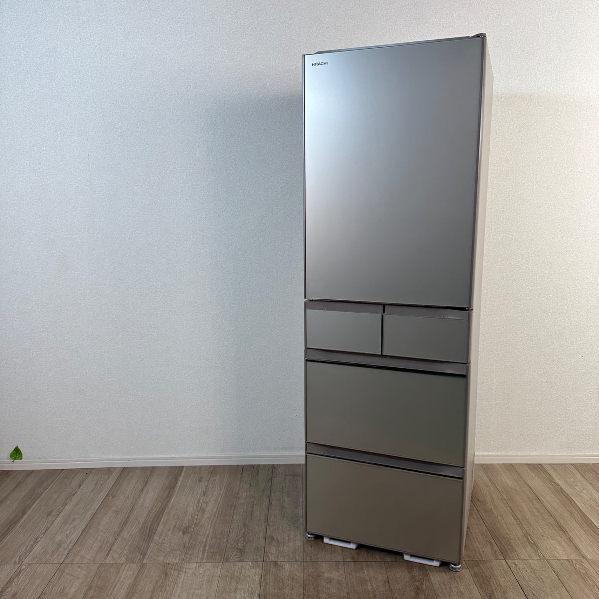 中古 冷蔵庫 HITACHI R-HWS47K 470L 2020年製 写真1