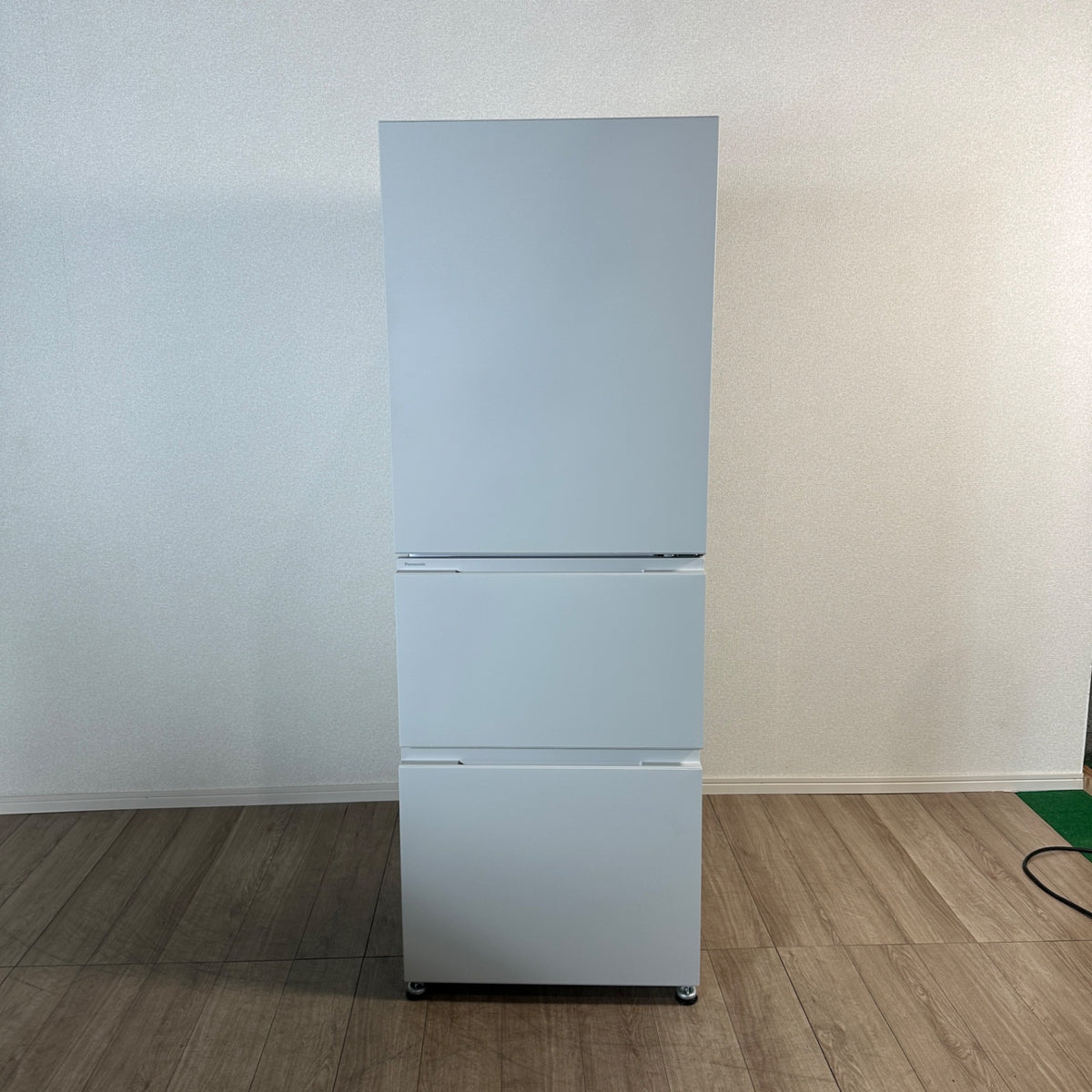 中古 冷蔵庫 Panasonic NR-C33JS2 326L 2025年製 写真2