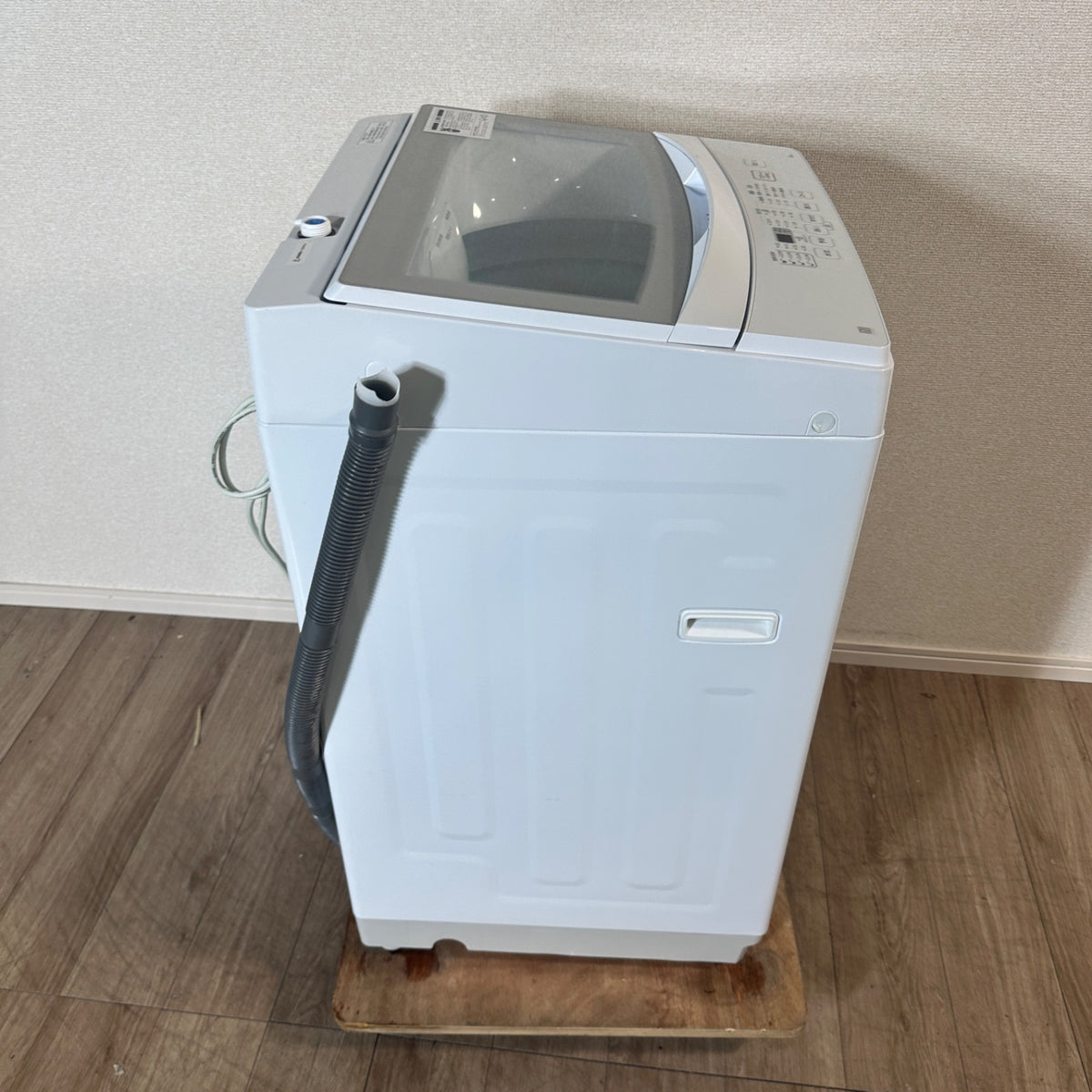 中古 縦型洗濯機 NITORI NTR60 6kg 2022年製 写真4