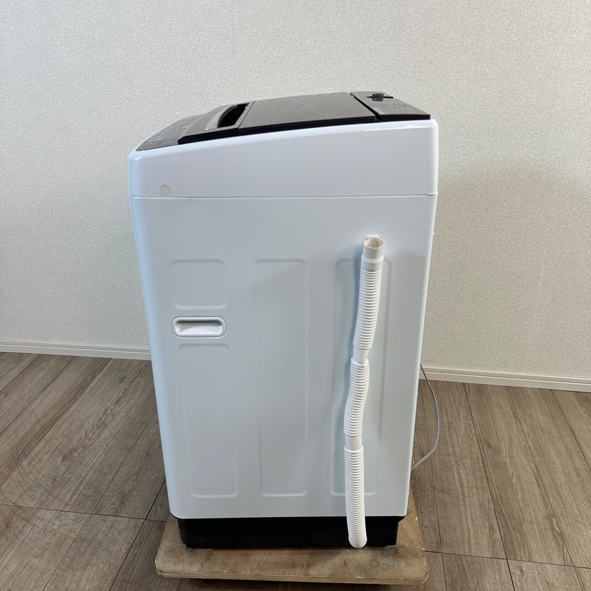 中古 縦型洗濯機 Hisense HW-DG80C 8kg 2024年製