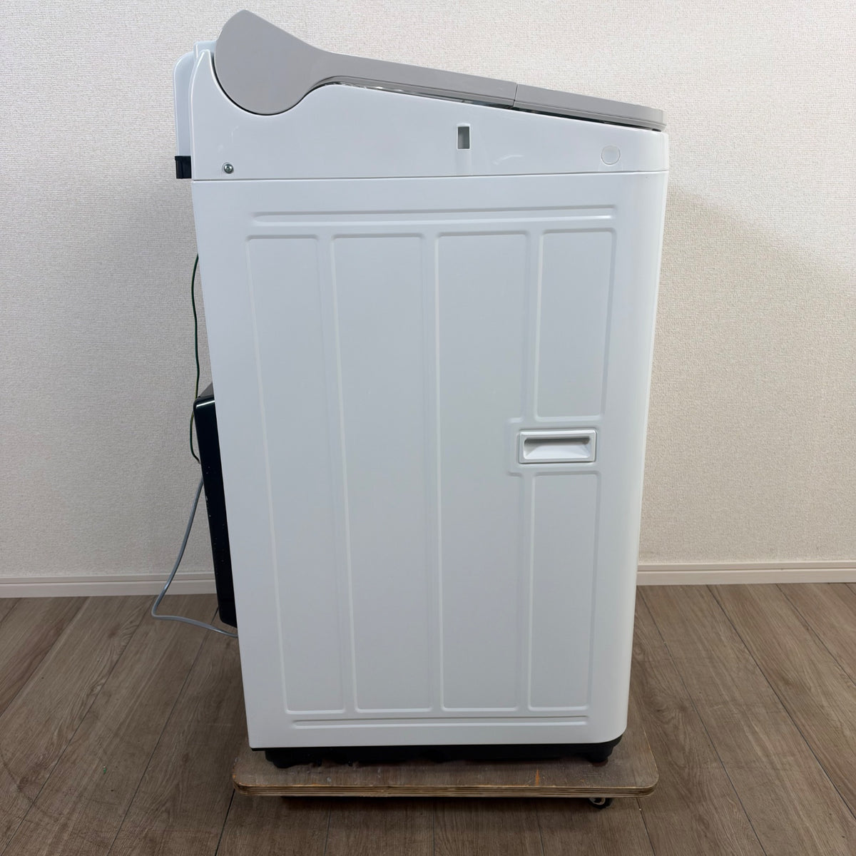 中古 縦型洗濯機 Panasonic NA-FA7H3 7kg 2024年製 写真3