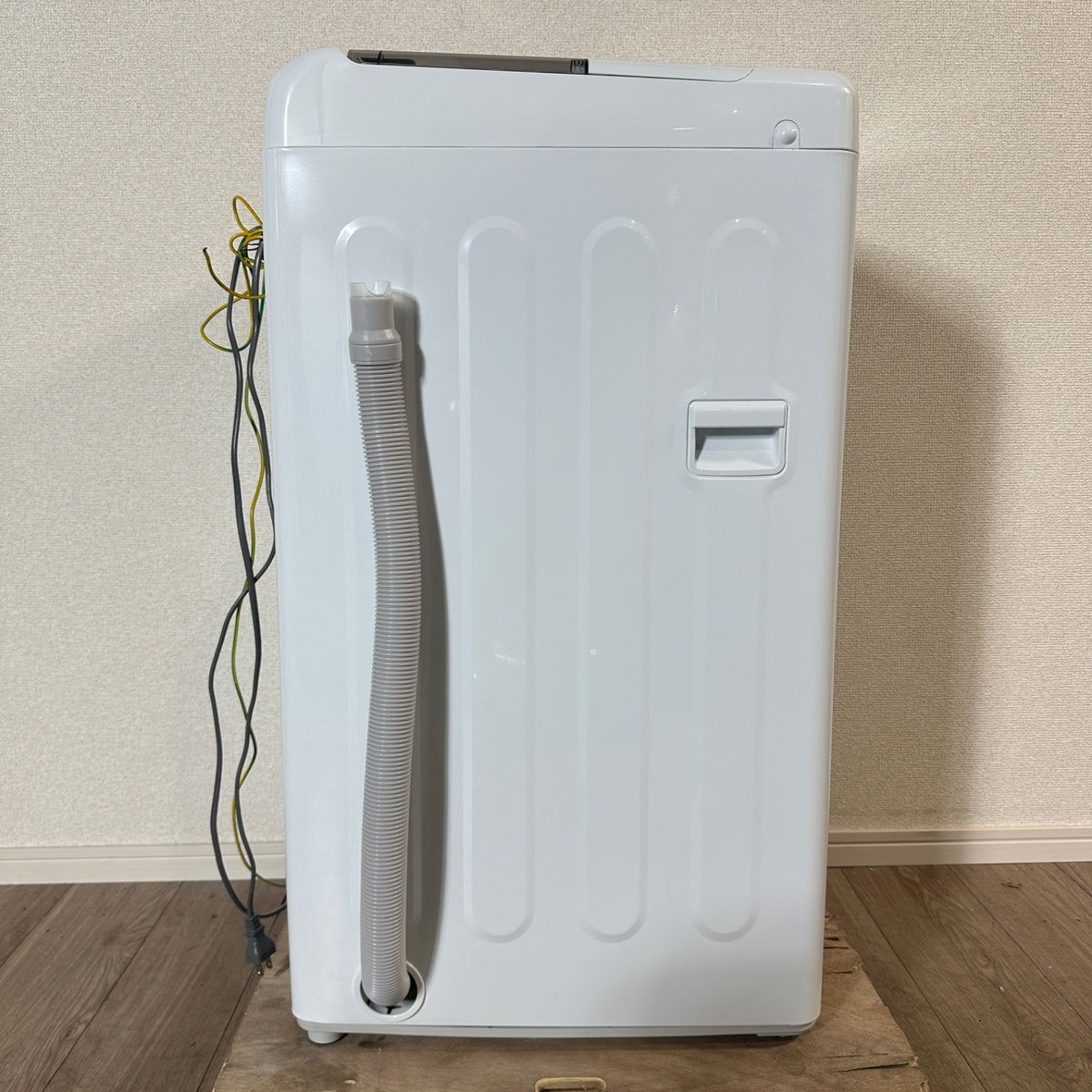 中古 縦型洗濯機 Haier JW-U61MK 6kg 2025年製 写真4