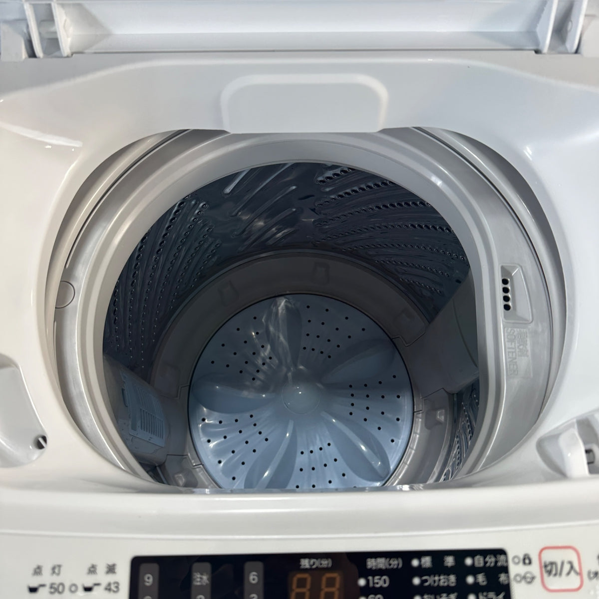 中古 縦型洗濯機 Hisense HW-K55E 5kg 2024年製 写真6
