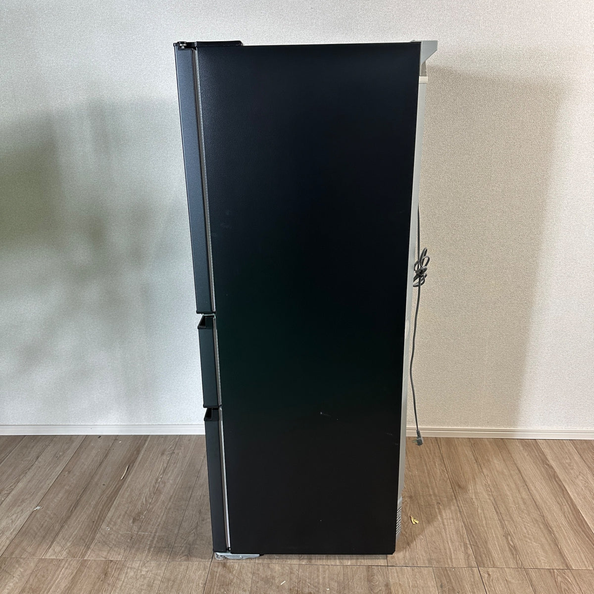 中古 冷蔵庫 TOSHIBA GR-W33SC 326L 2025年製