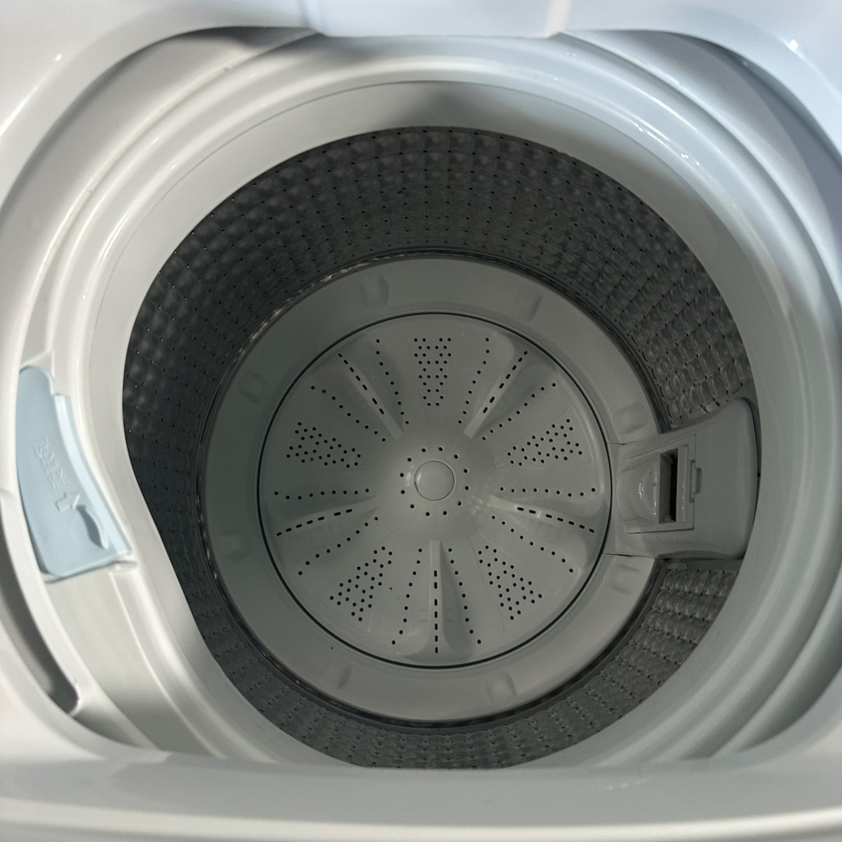 中古 縦型洗濯機 Haier JW-HS55C 5kg 2023年製 写真7