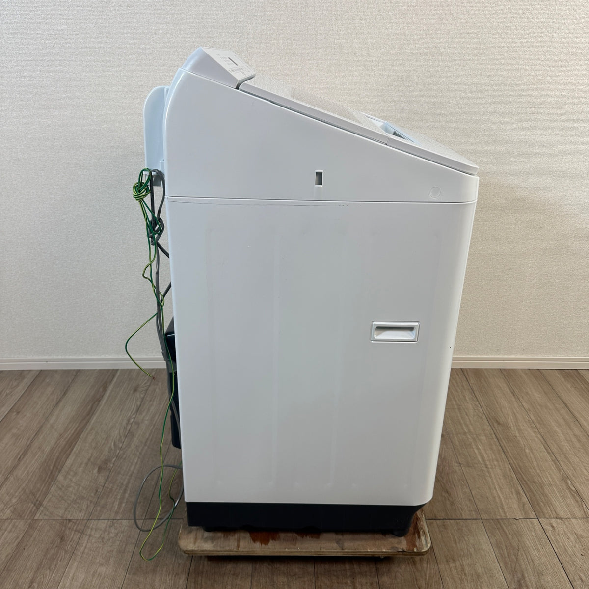 中古 縦型洗濯機 Panasonic NA-FA10K5 10kg 2025年製 写真4