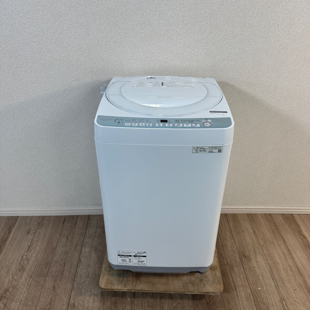 中古 縦型洗濯機 SHARP ES-T714 7kg 2022年製 写真2