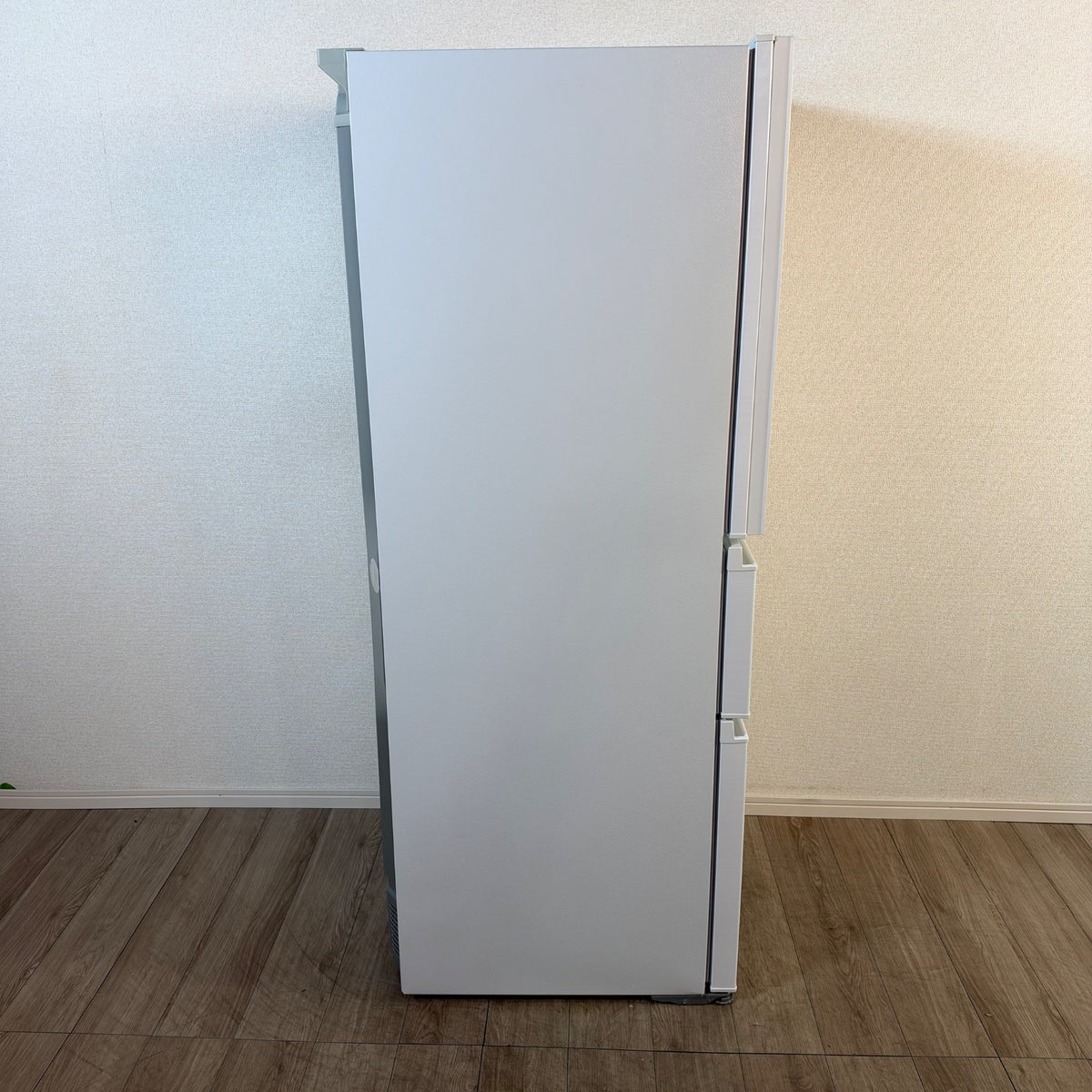 中古 冷蔵庫 TOSHIBA GR-S33SC 326L 2020年製 写真4