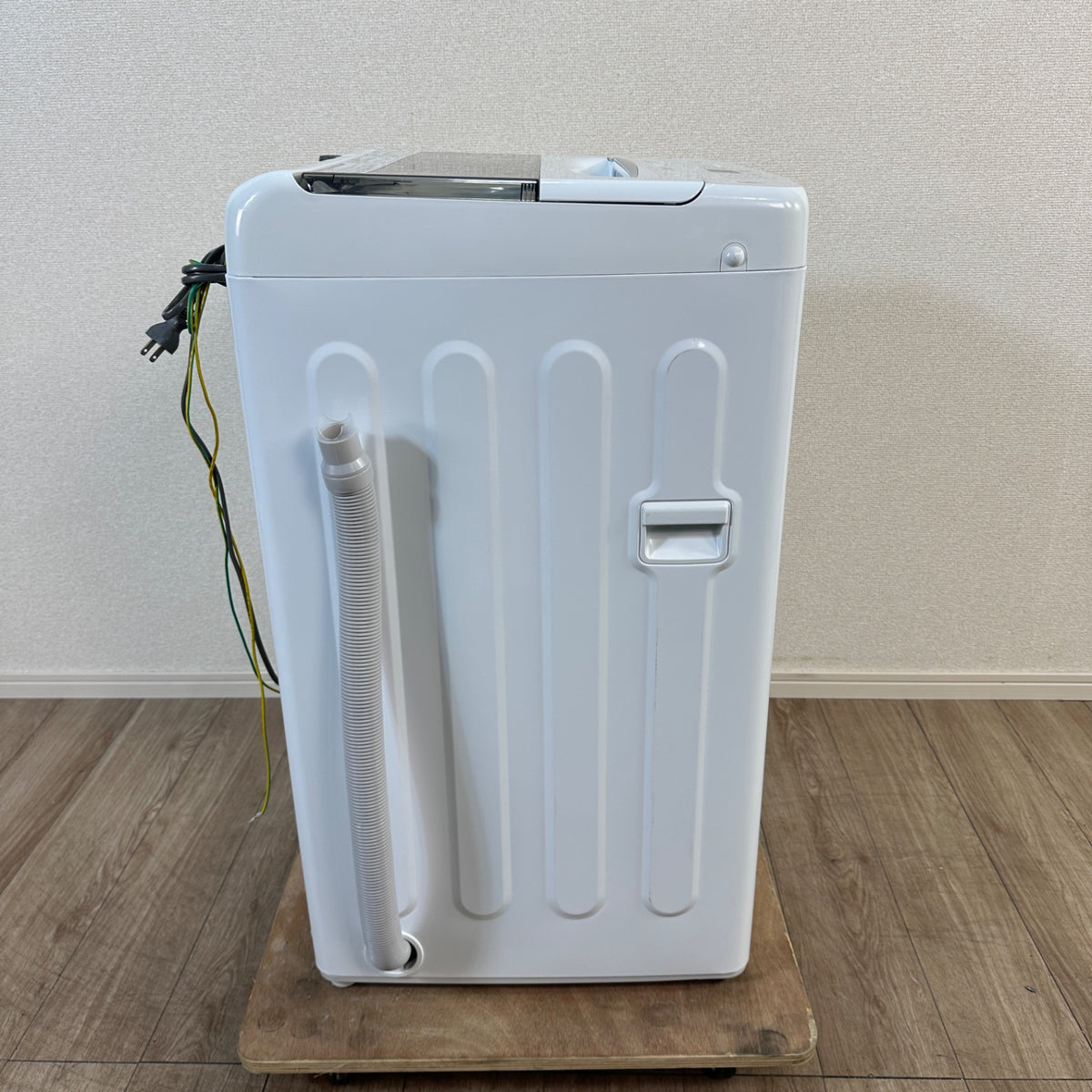 中古 縦型洗濯機 Haier JW-U55B 5kg 2023年製