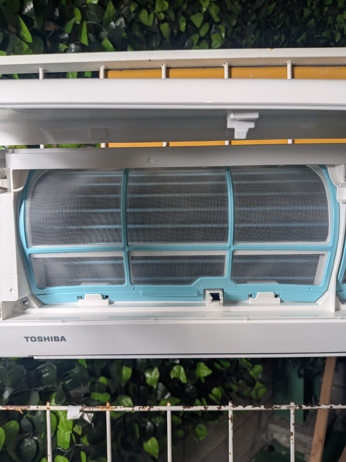 中古 エアコン TOSHIBA RAS-2815TM 10畳 2025年製